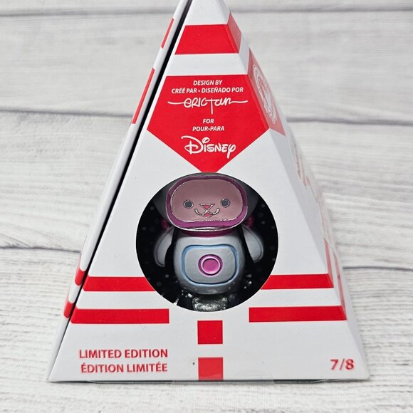 NEW! SEALED Disney Parks Tomorrowlanders Pin Series - Marie Pin Mystery Box LE 1 - Picture 1 of 5